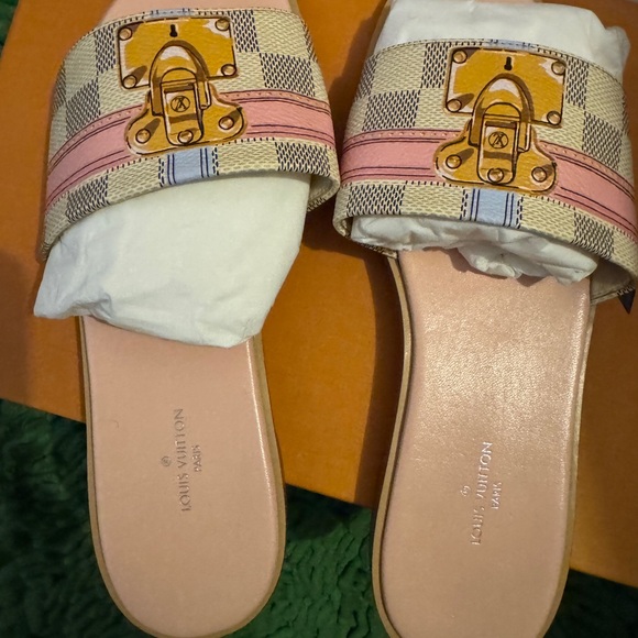 Louis Vuitton Checkered Sandals - Picture 3 of 7